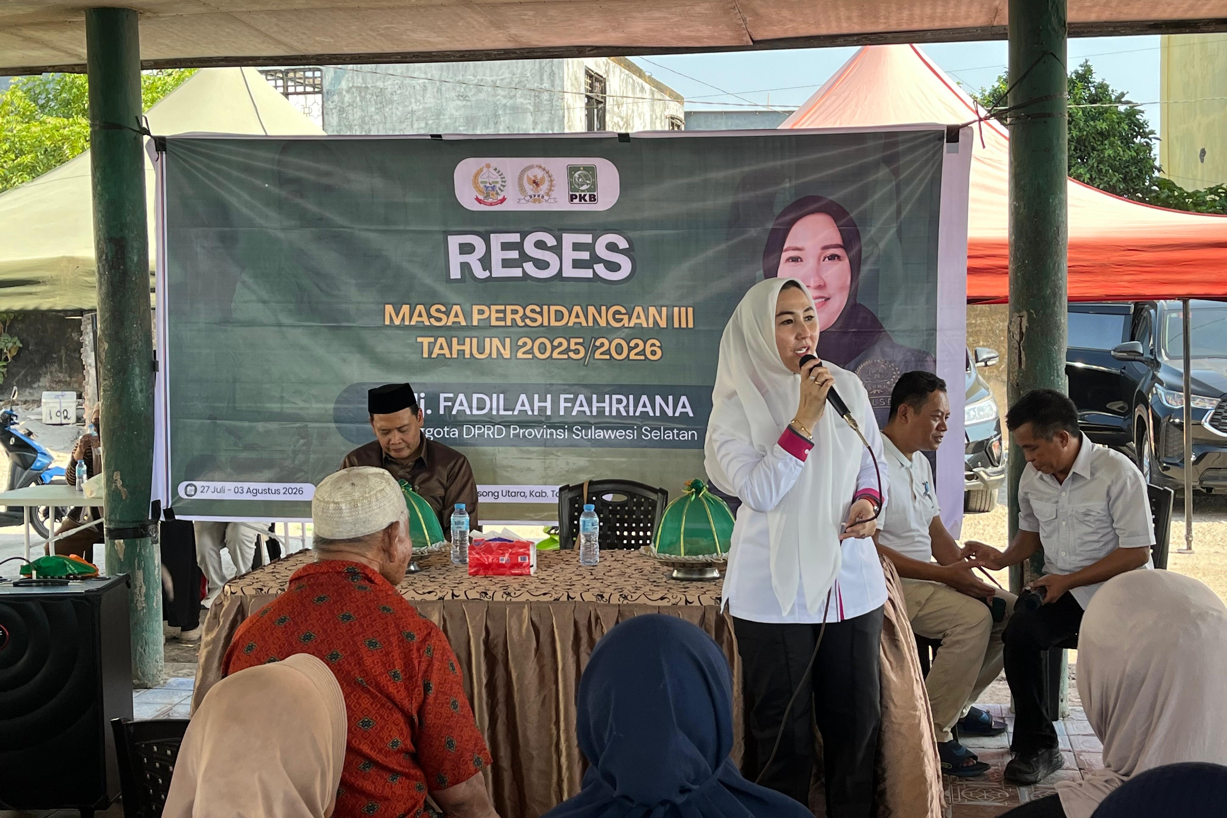 Reses di Galesong Utara,Anggota DPRD Fraksi PKB,Hj. Fadilah Fahriana Tegaskan Komitmennya Terus Perjuangkan Kebutuhan Rakyat